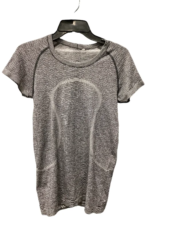 Athletic Top Short Sleeve By Lululemon In Grey, Size: 8