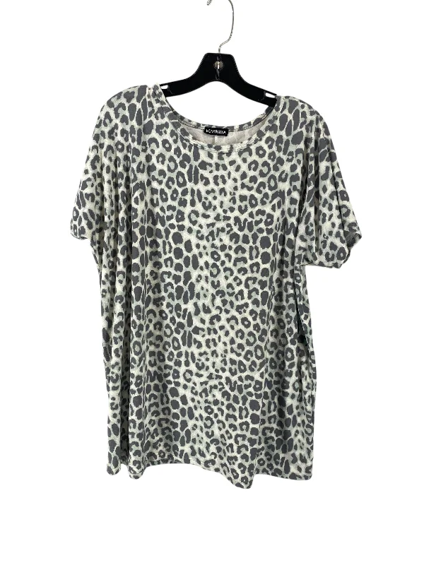 Top Short Sleeve By Heimish Usa In Animal Print, Size: Xl