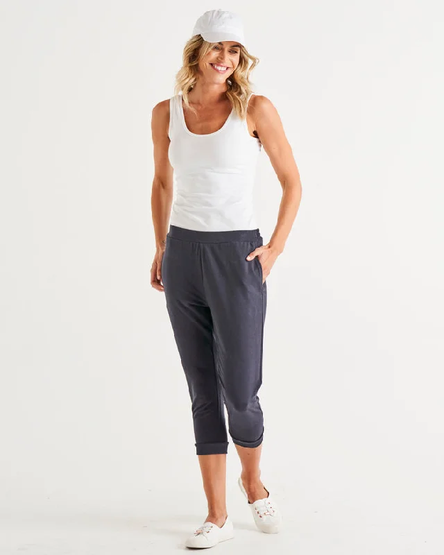 Betty Basics Tasha Cropped Jogger Coal