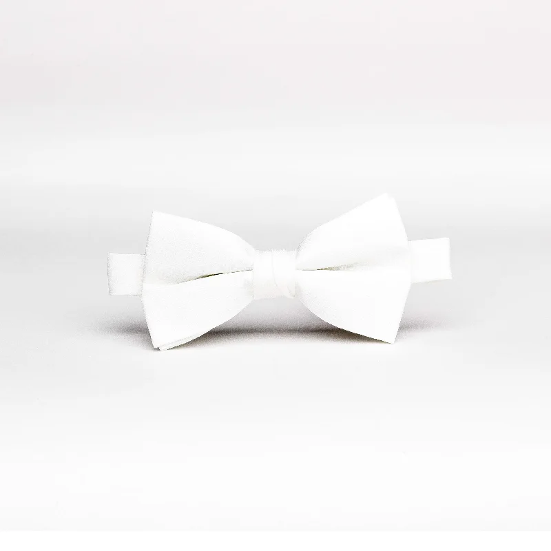 Pearl White Poly/Linen Bow Tie