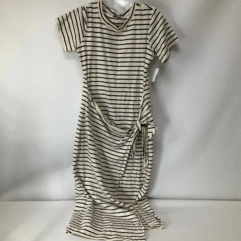 Dress Casual Maxi By Evereve In Striped Pattern, Size: S