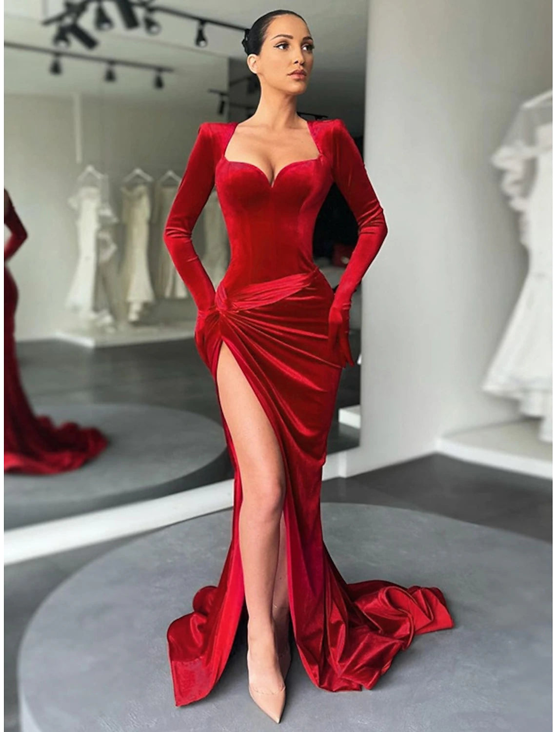 A-Line Evening Gown Christmas Red Green Dress Vintage Dress Formal Fall Court Train Long Sleeve Sweetheart Velvet with Ruched Slit