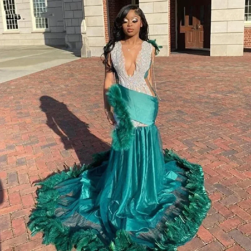 Luxury Green Mermaid Long Mermaid Prom Dress 2024 Silver Beading Crystals Black Girls Party Gown Aso Ebi Evening Dress